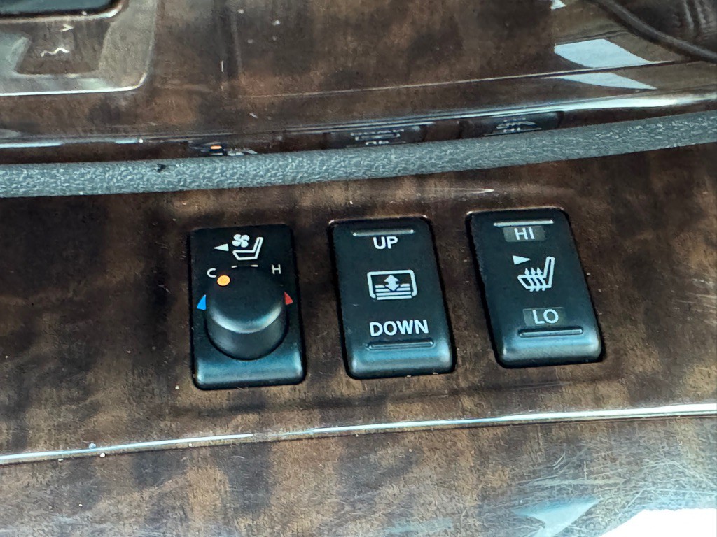 2011 Nissan Maxima Image 20