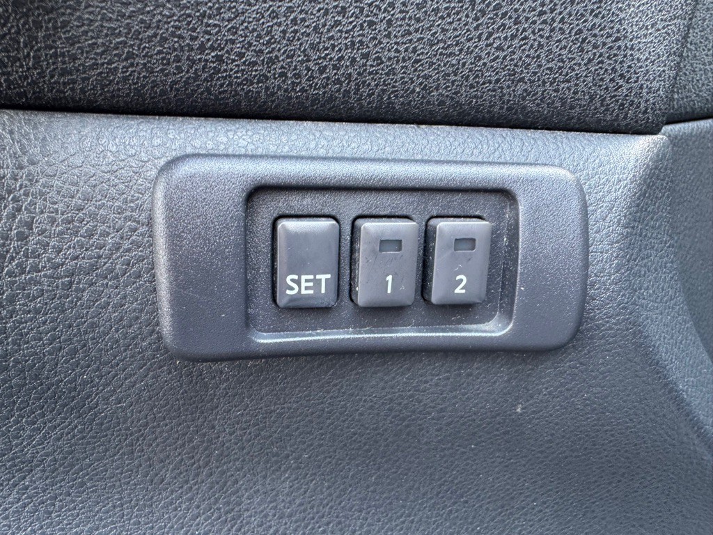 2011 Nissan Maxima Image 24