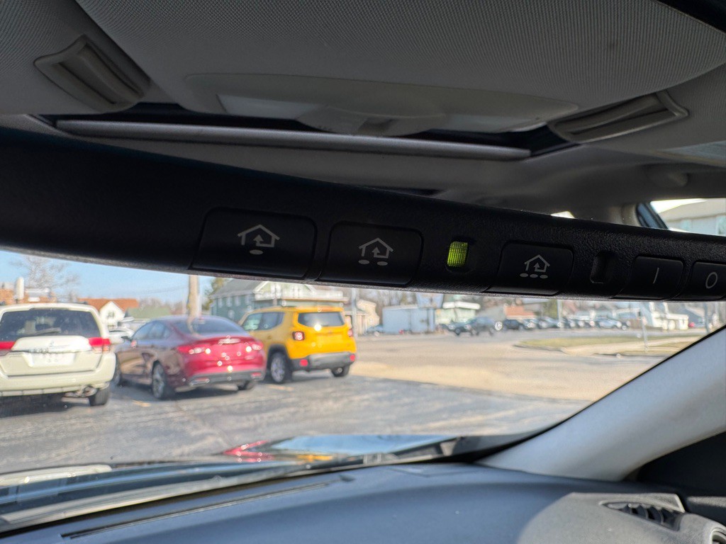 2011 Nissan Maxima Image 36