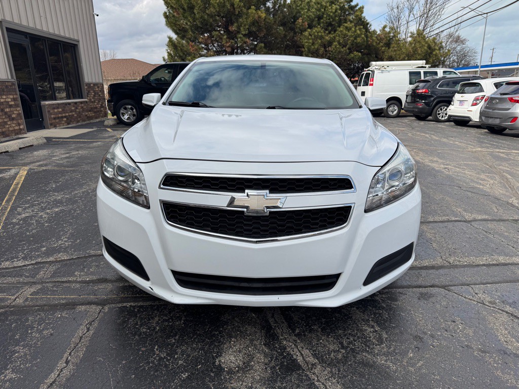 2013 Chevrolet Malibu Image 5