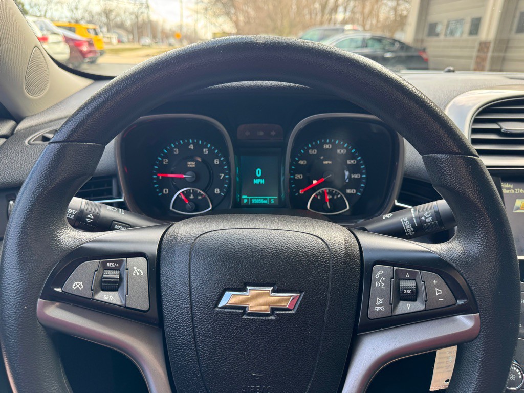 2013 Chevrolet Malibu Image 13