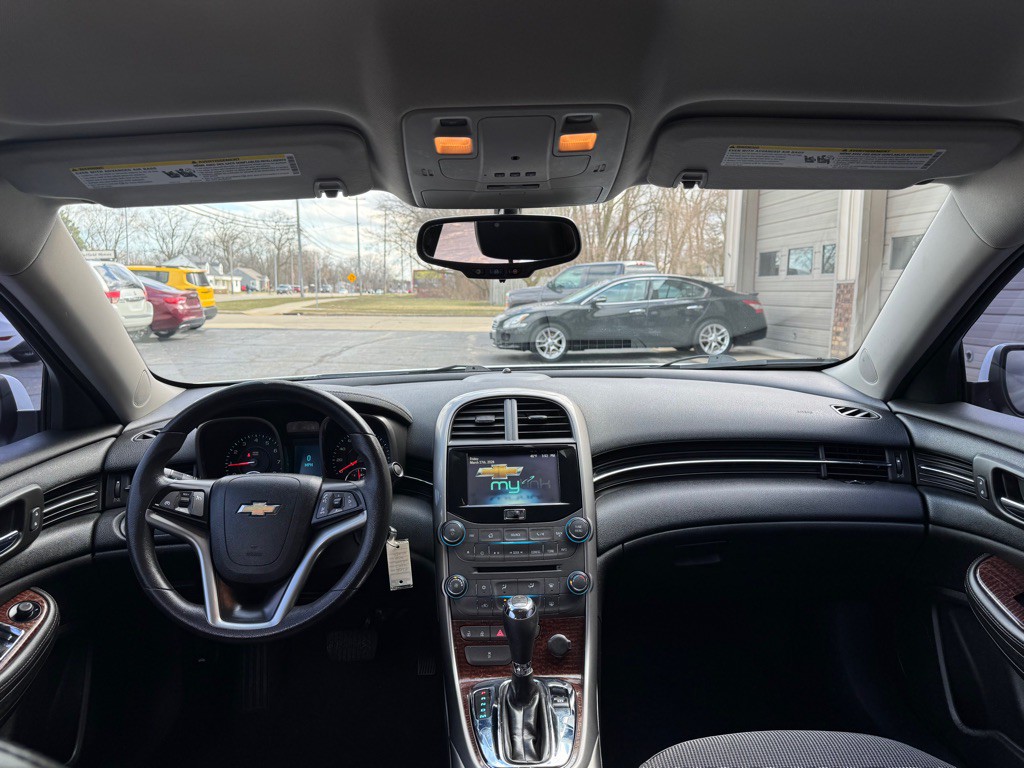 2013 Chevrolet Malibu Image 20