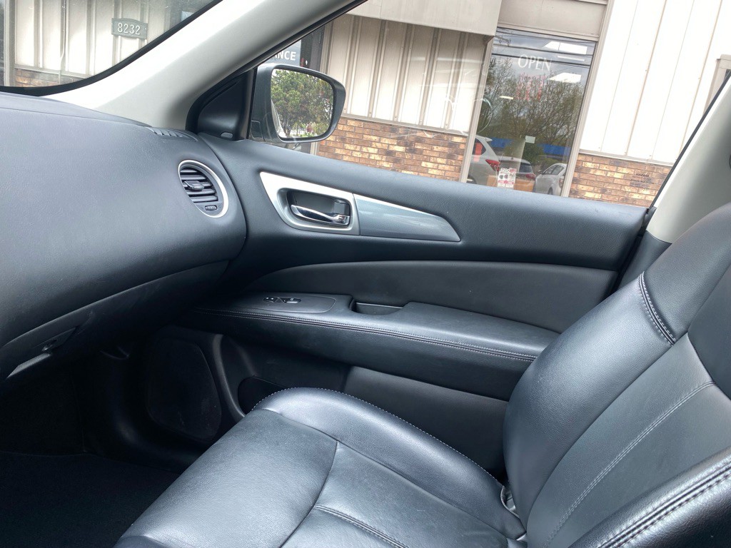 2018 Nissan Pathfinder Image 7