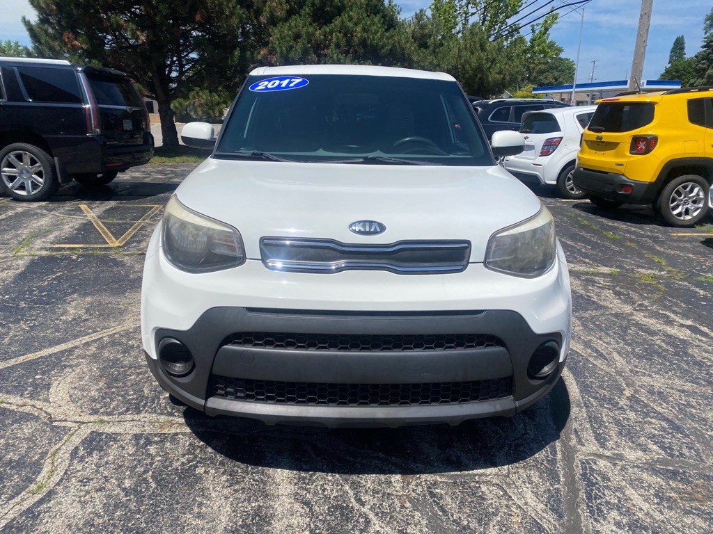 2017 Kia Soul Image 2
