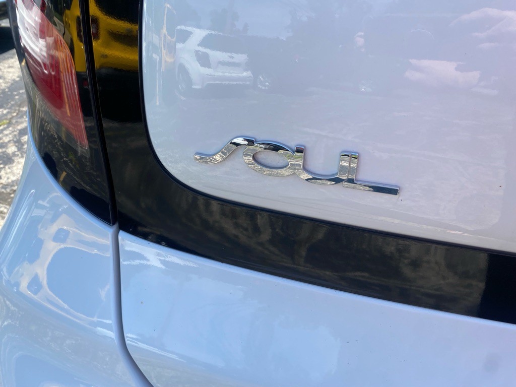 2017 Kia Soul Image 14