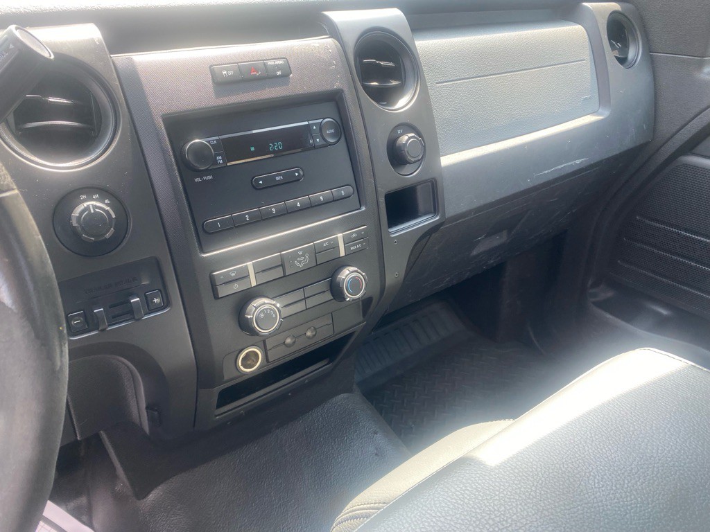 2011 Ford F-150 Image 6