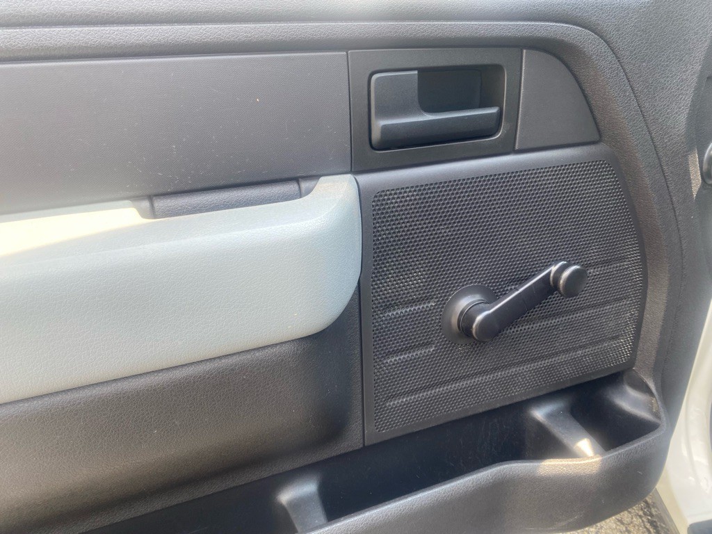 2011 Ford F-150 Image 11