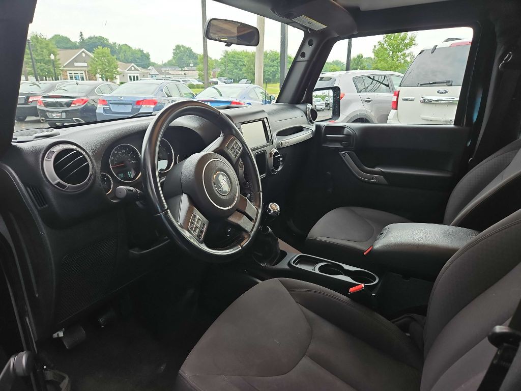 2015 Jeep Wrangler Image 9