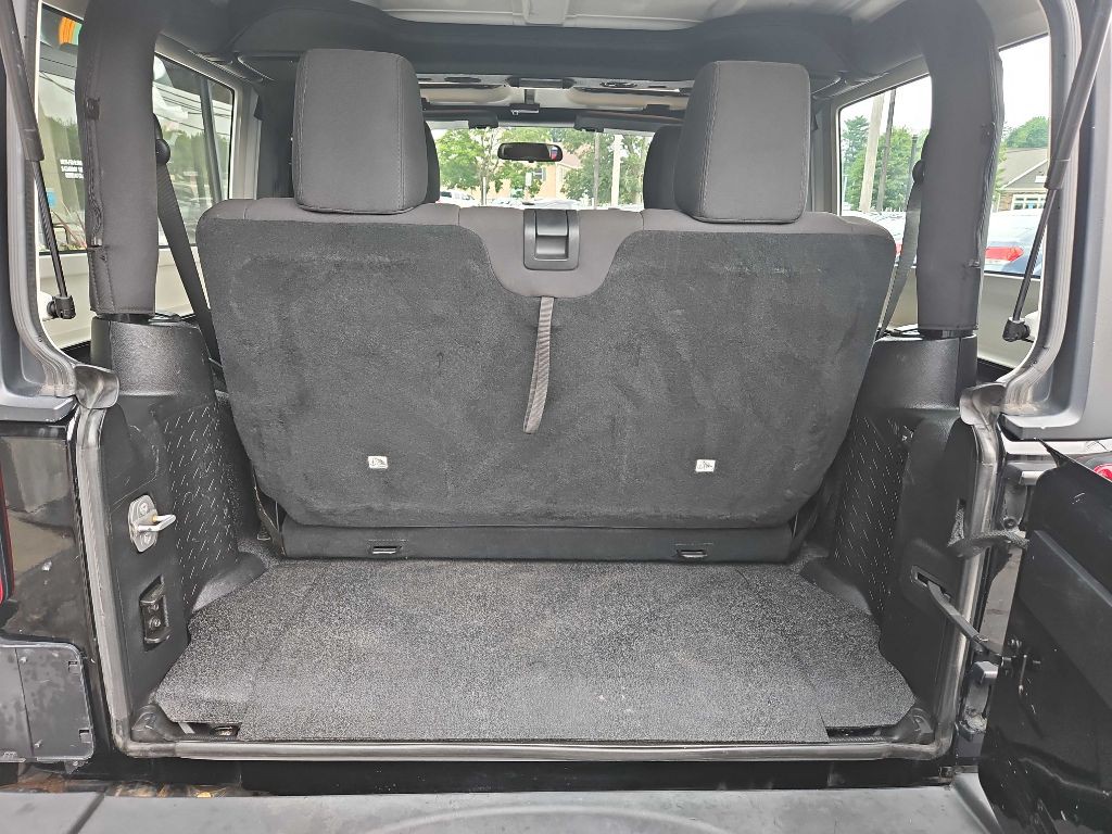2015 Jeep Wrangler Image 10