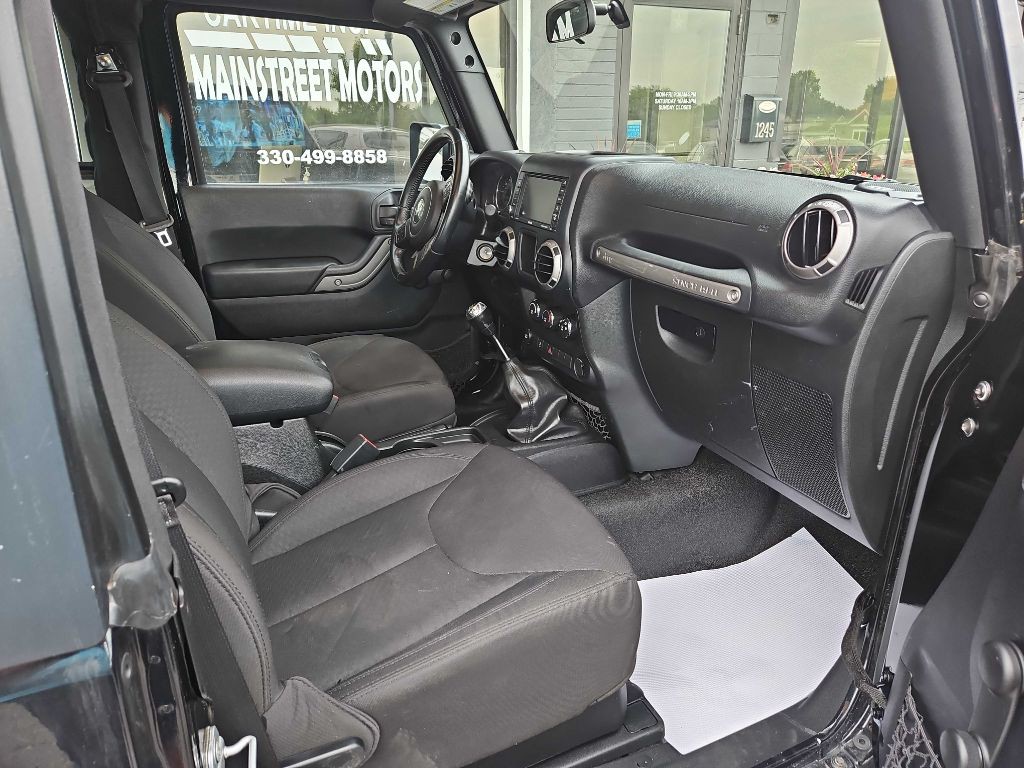 2015 Jeep Wrangler Image 11