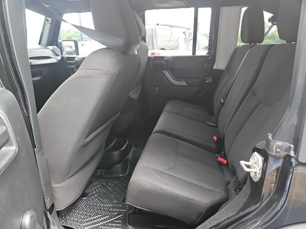 2018 Jeep Wrangler Image 9