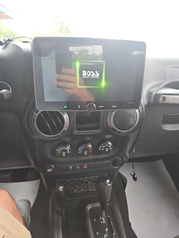 2018 Jeep Wrangler Image 13