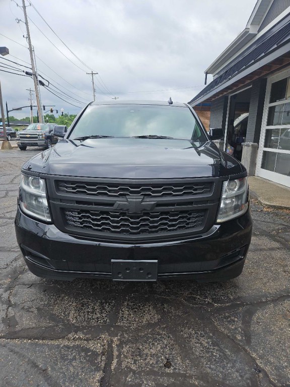 2017 Chevrolet Tahoe Image 2