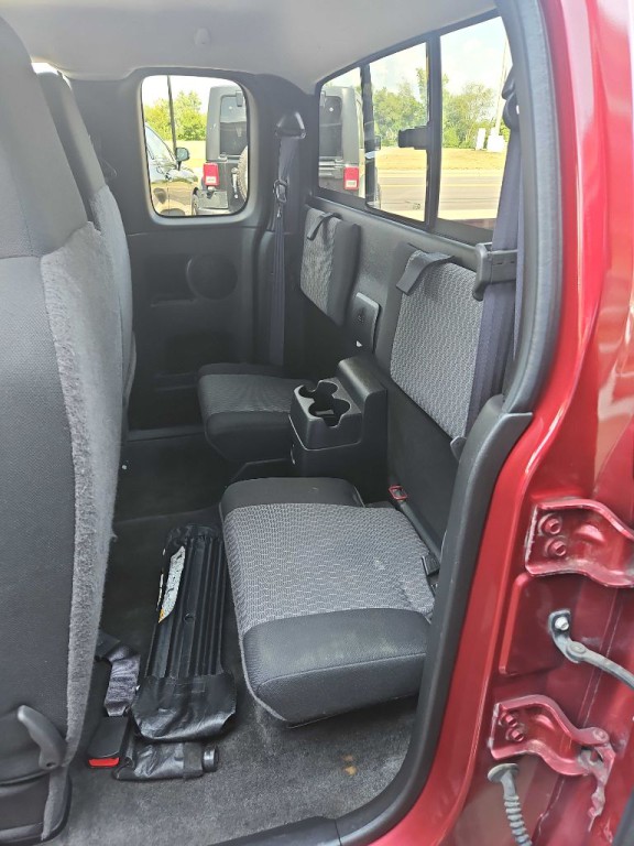 2011 Chevrolet Colorado Image 9