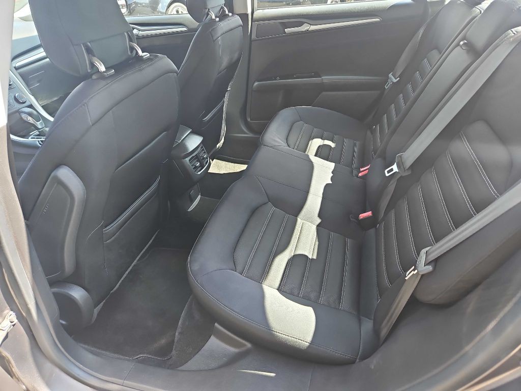 2013 Ford Fusion Image 10