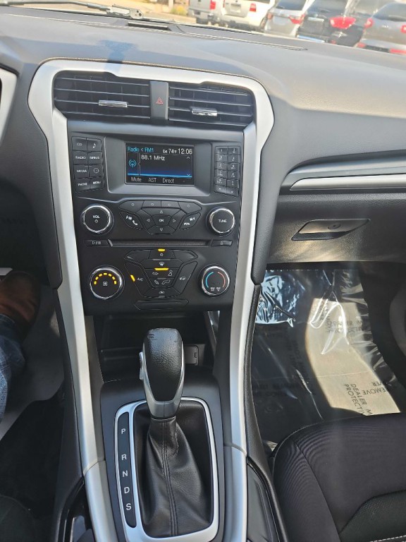 2013 Ford Fusion Image 14