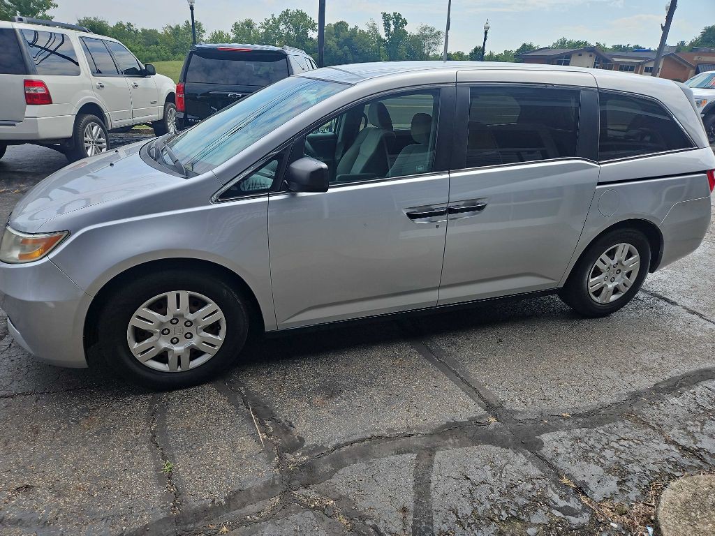 2012 Honda Odyssey Image 4