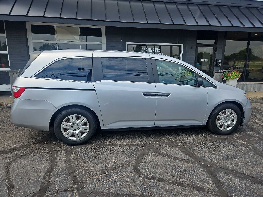 2012 Honda Odyssey Image 8