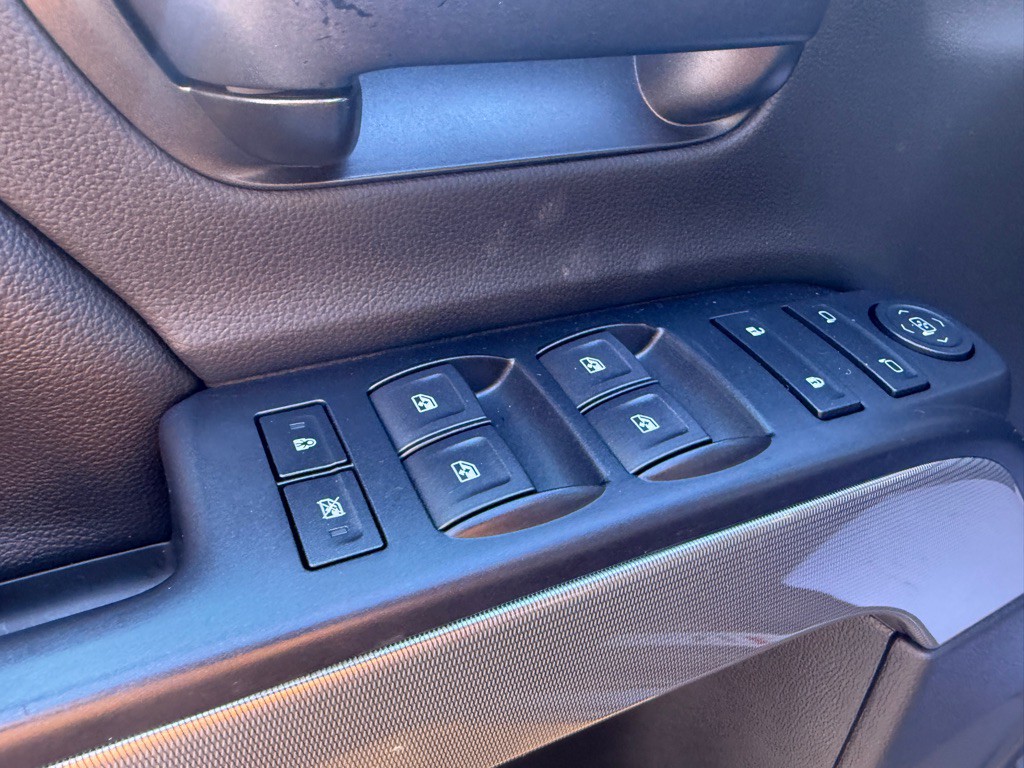 2018 Chevrolet Silverado 1500 Image 16