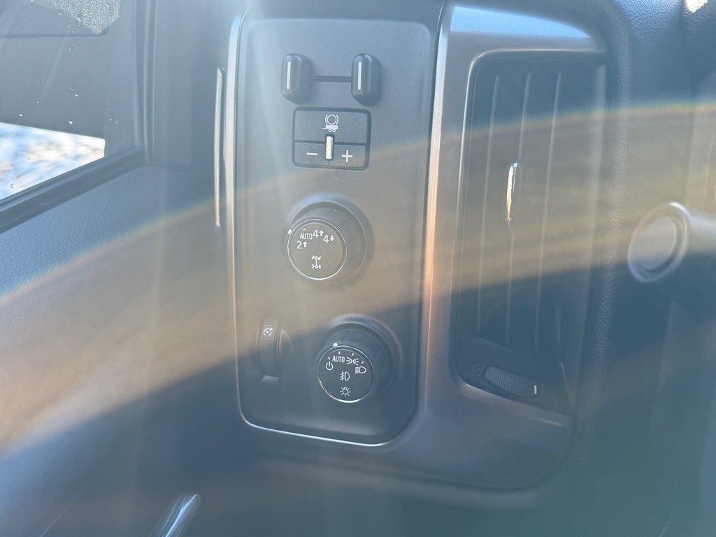 2018 Chevrolet Silverado 1500 Image 21