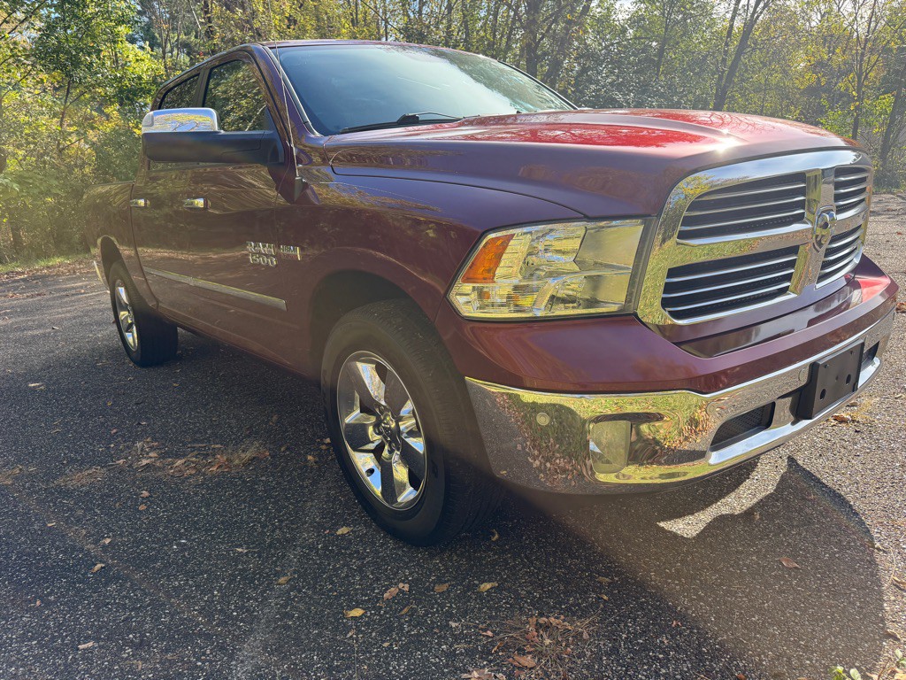 2016 RAM 1500 Image 2