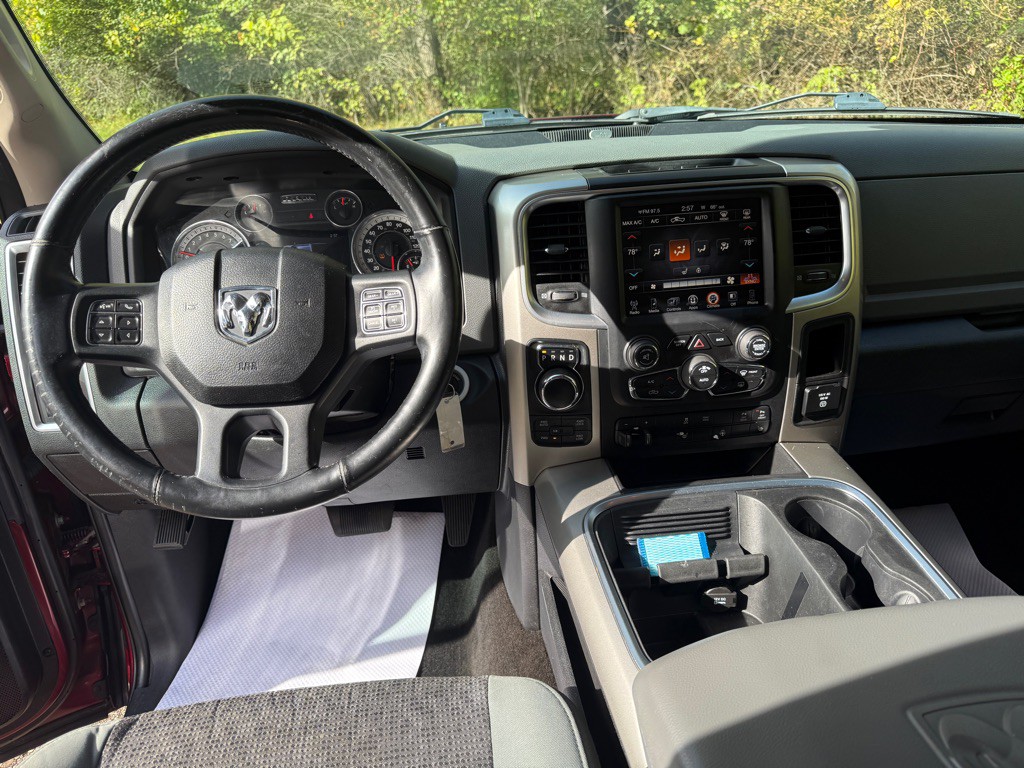 2016 RAM 1500 Image 17