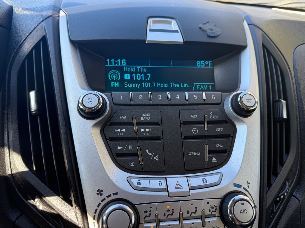 2015 Chevrolet Equinox Image 11