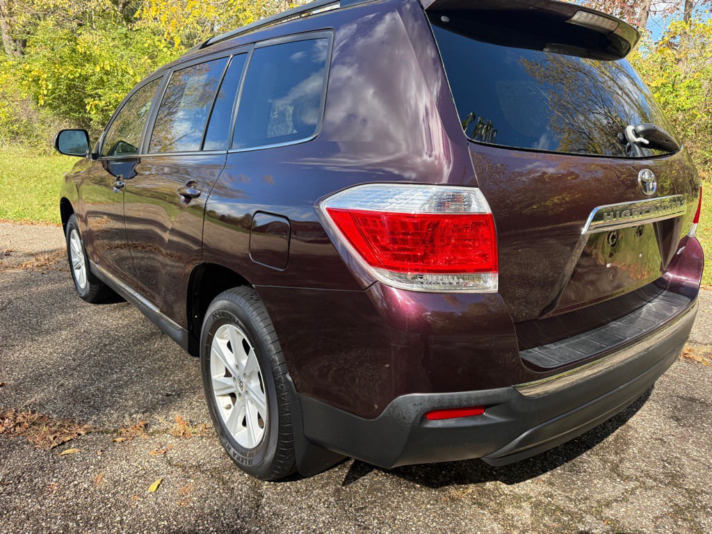 2012 Toyota Highlander Image 6
