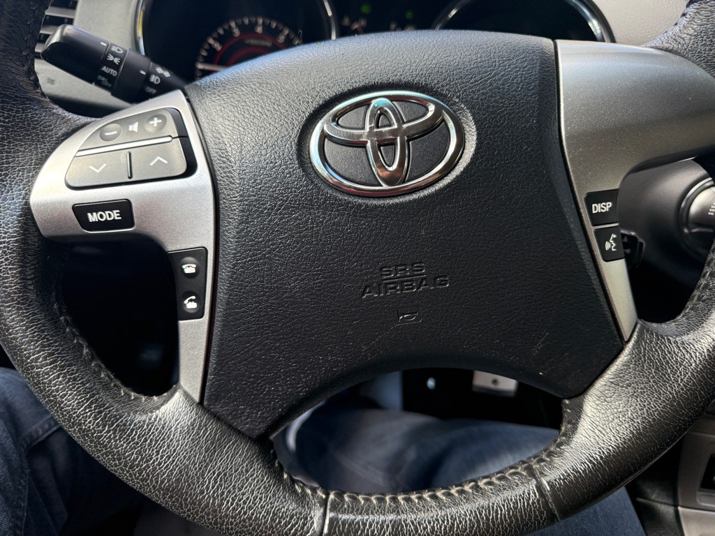 2012 Toyota Highlander Image 18