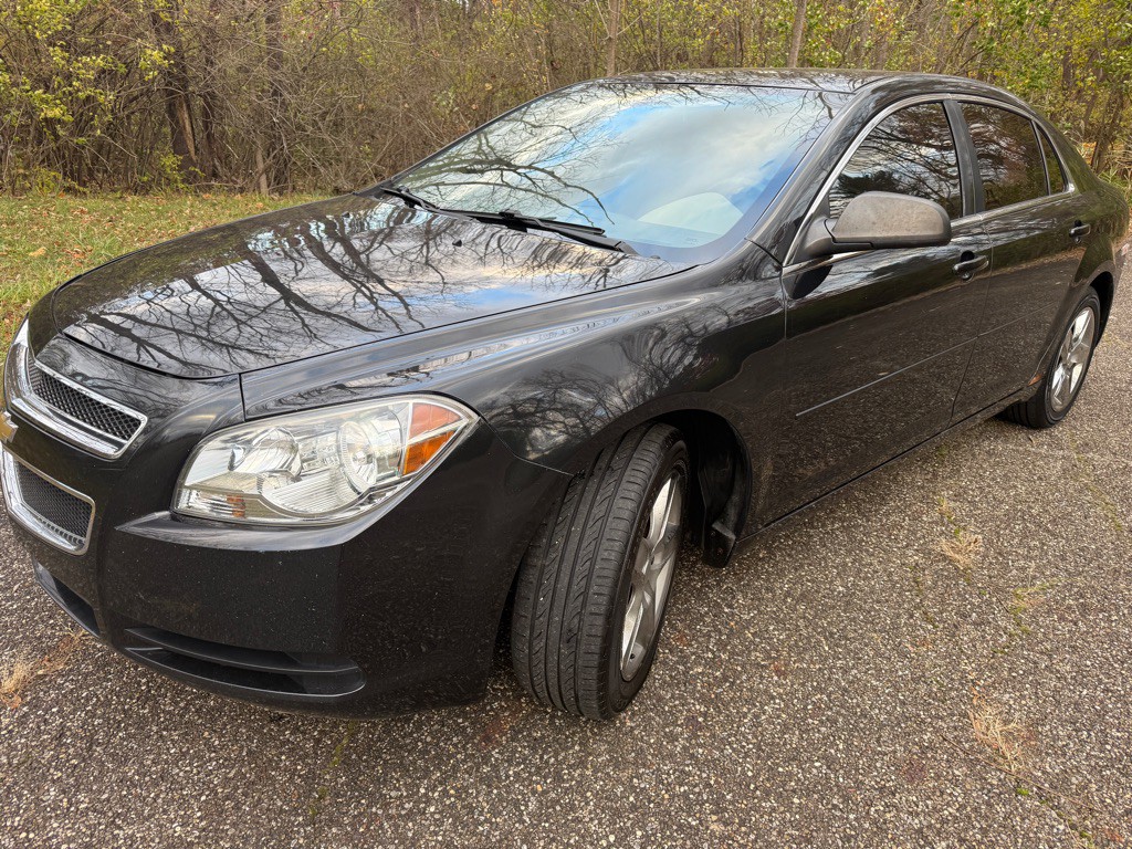 2012 Chevrolet Malibu Image 3