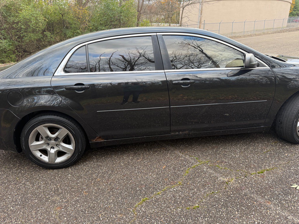 2012 Chevrolet Malibu Image 8