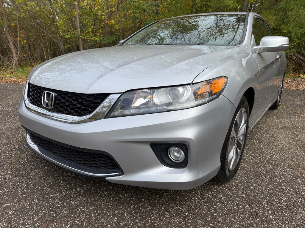 2015 Honda Accord Image 4