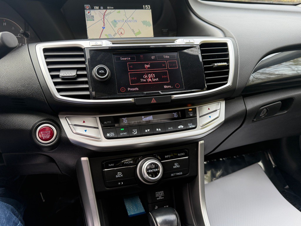 2015 Honda Accord Image 18