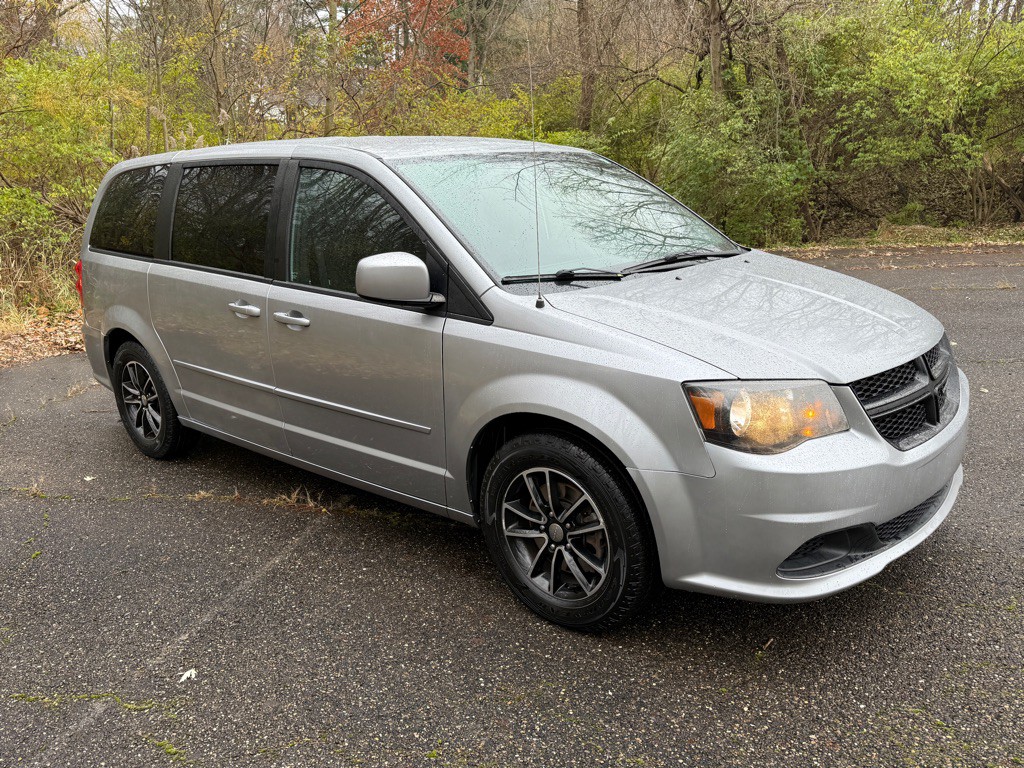 2014 Dodge Grand Caravan Image 1