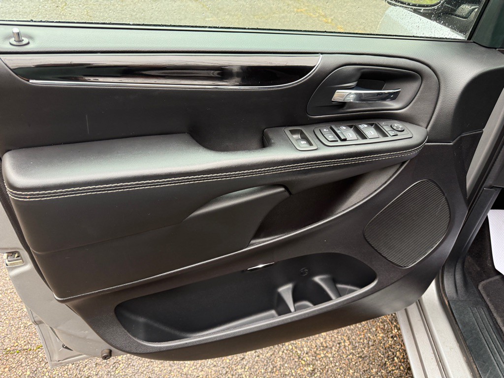 2014 Dodge Grand Caravan Image 10