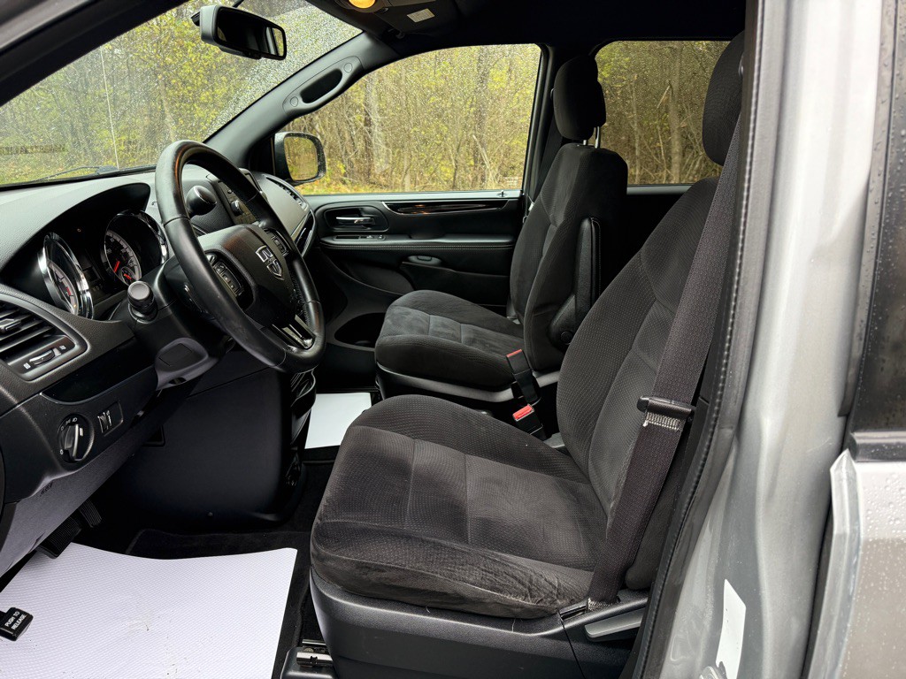2014 Dodge Grand Caravan Image 11