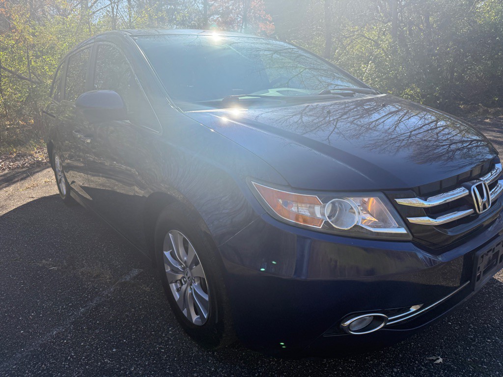 2016 Honda Odyssey Image 2