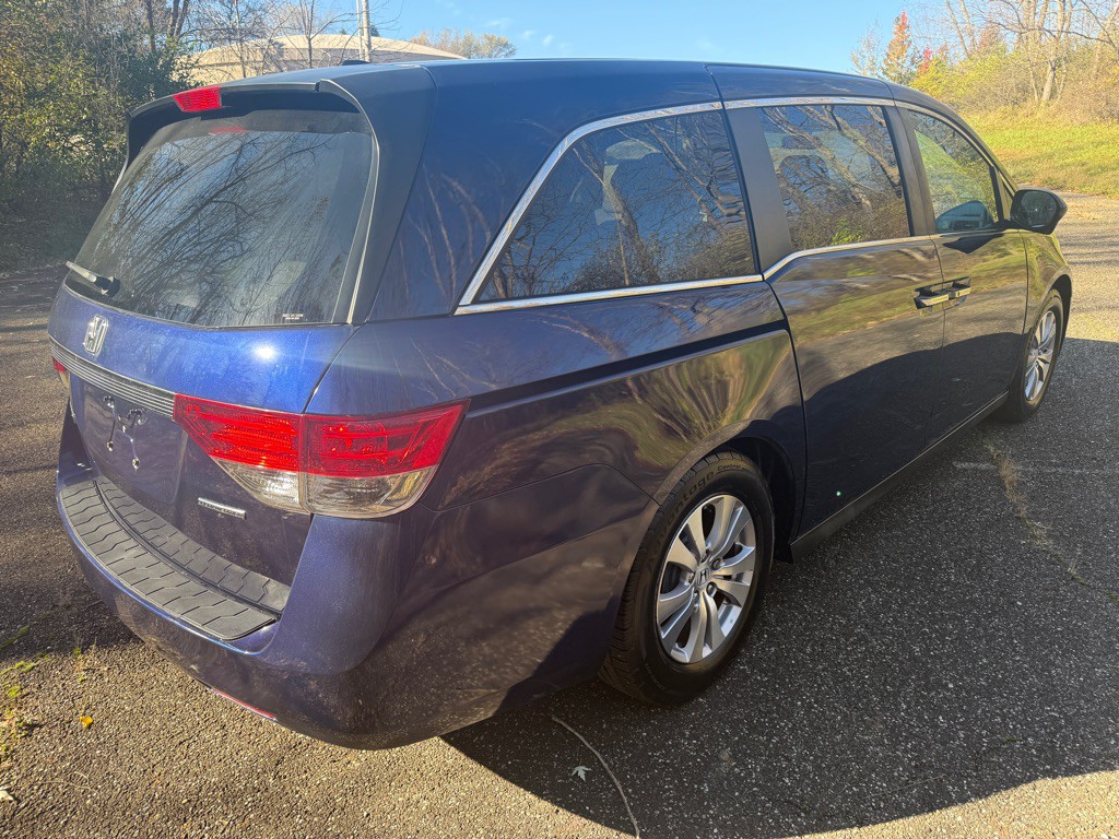 2016 Honda Odyssey Image 10