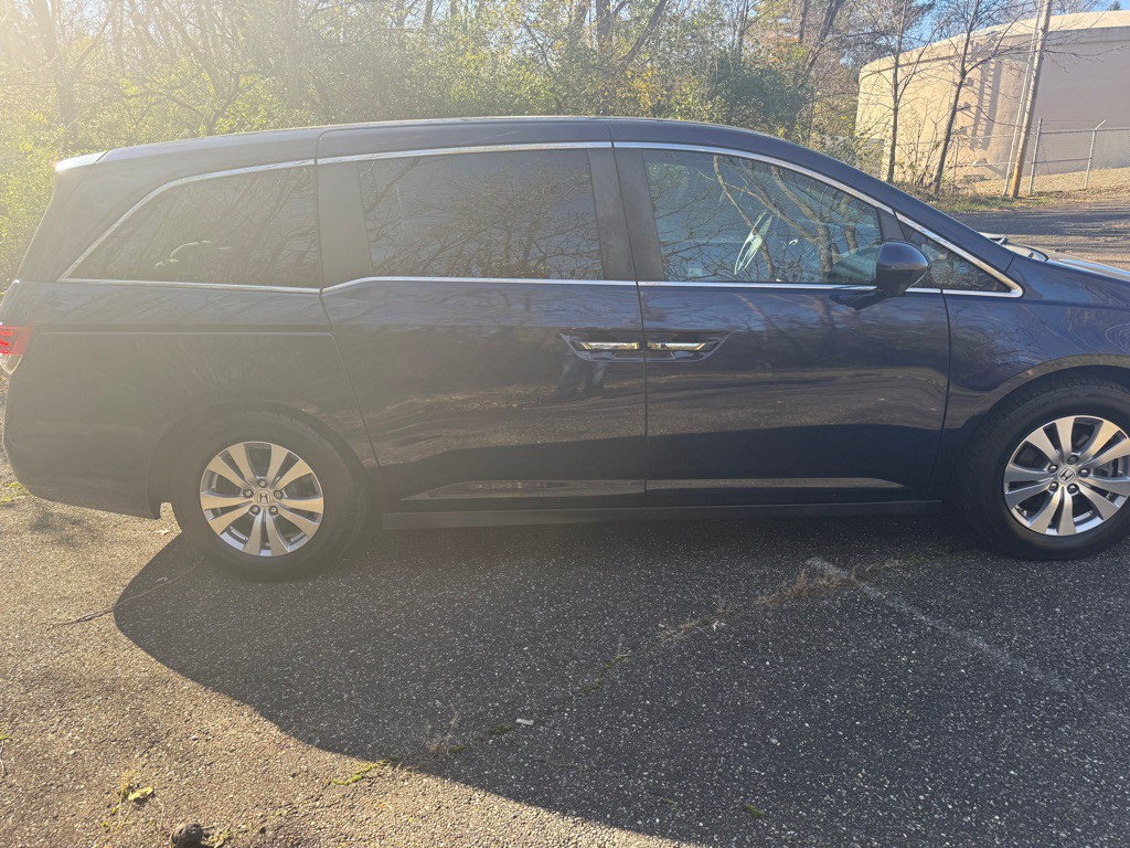 2016 Honda Odyssey Image 11