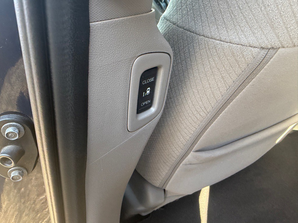 2016 Honda Odyssey Image 16