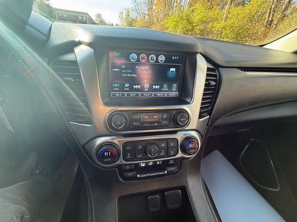 2017 Chevrolet Tahoe Image 18