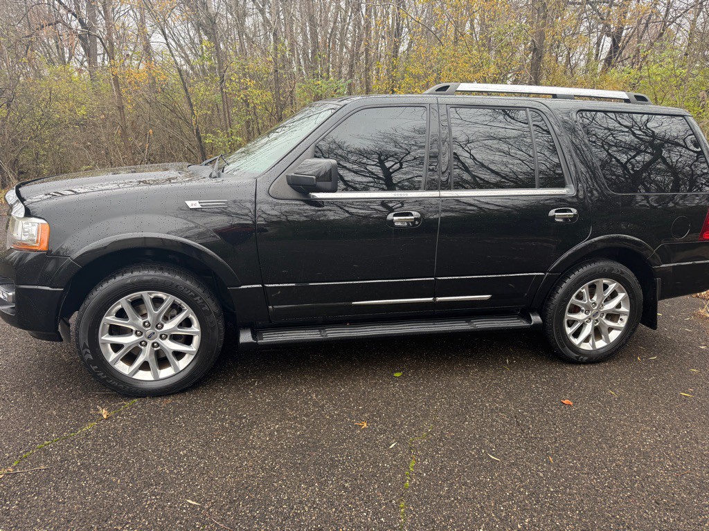 2017 Ford Expedition Image 7