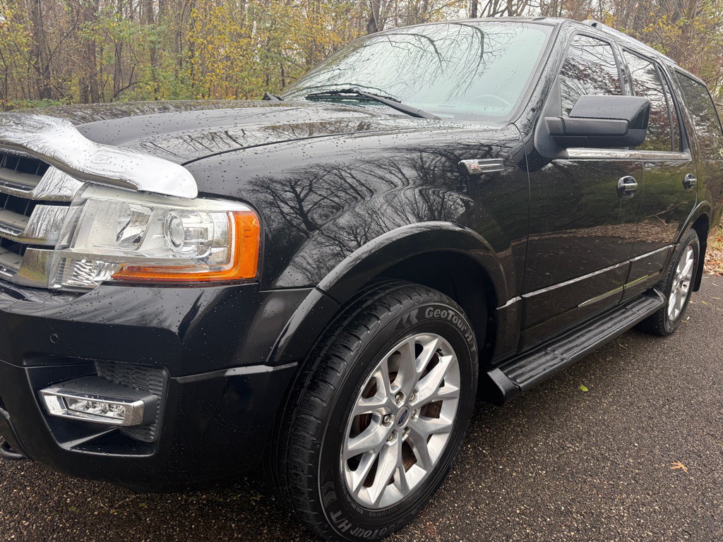 2017 Ford Expedition Image 8