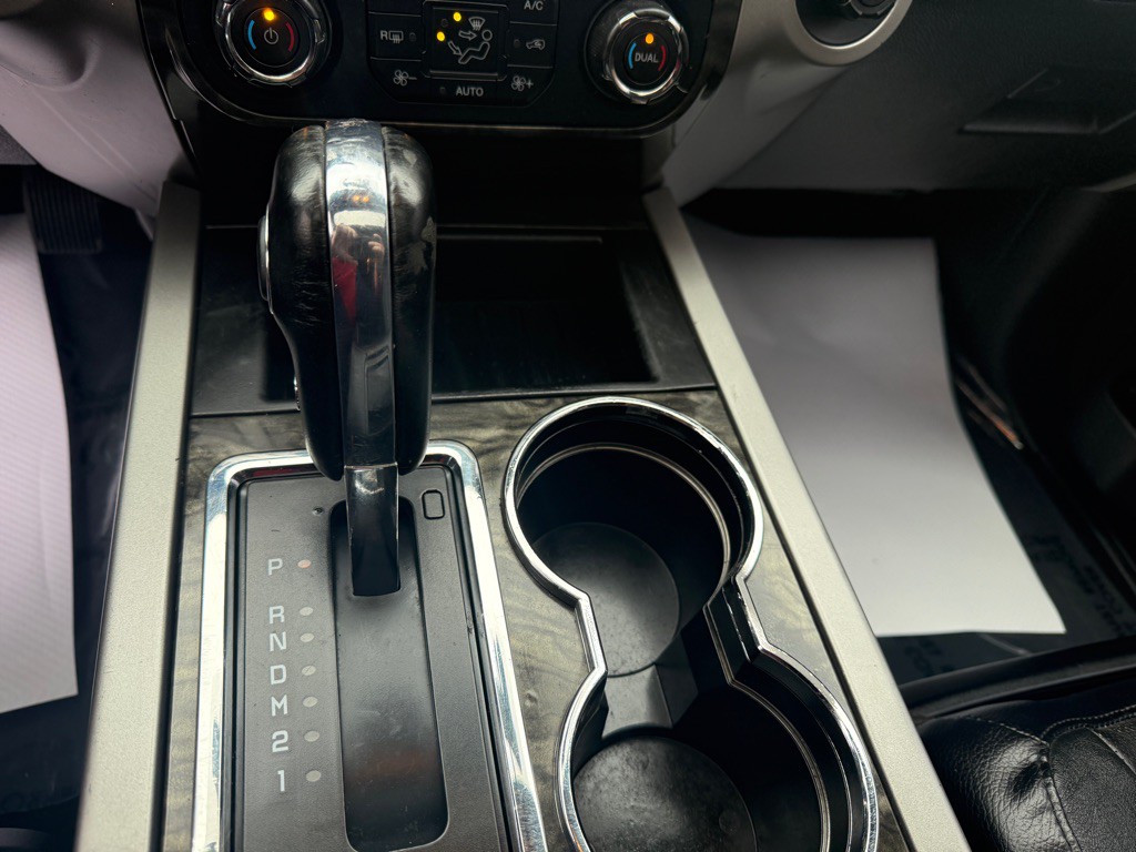 2017 Ford Expedition Image 25