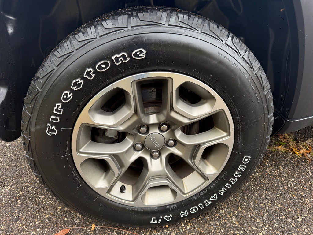 2020 Jeep Cherokee Image 13