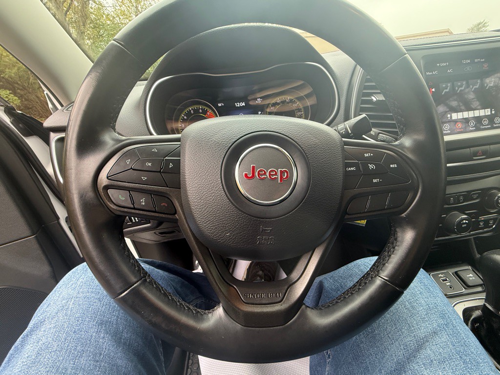 2020 Jeep Cherokee Image 24