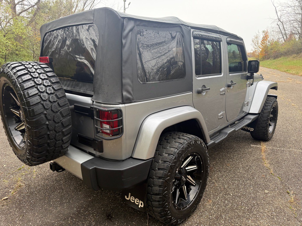 2013 Jeep Wrangler Unlimited Image 9