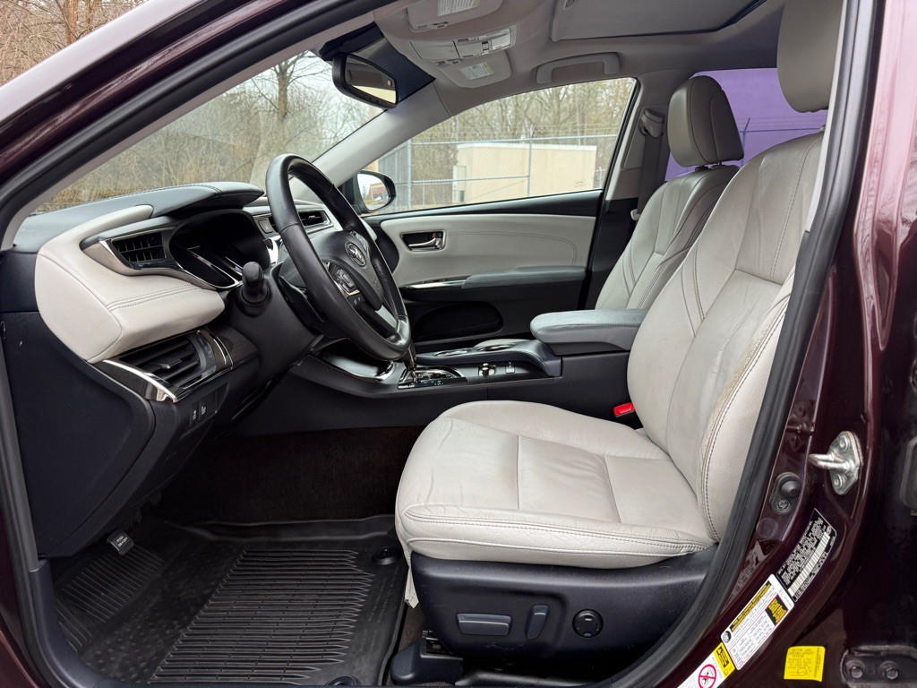 2014 Toyota Avalon Image 13