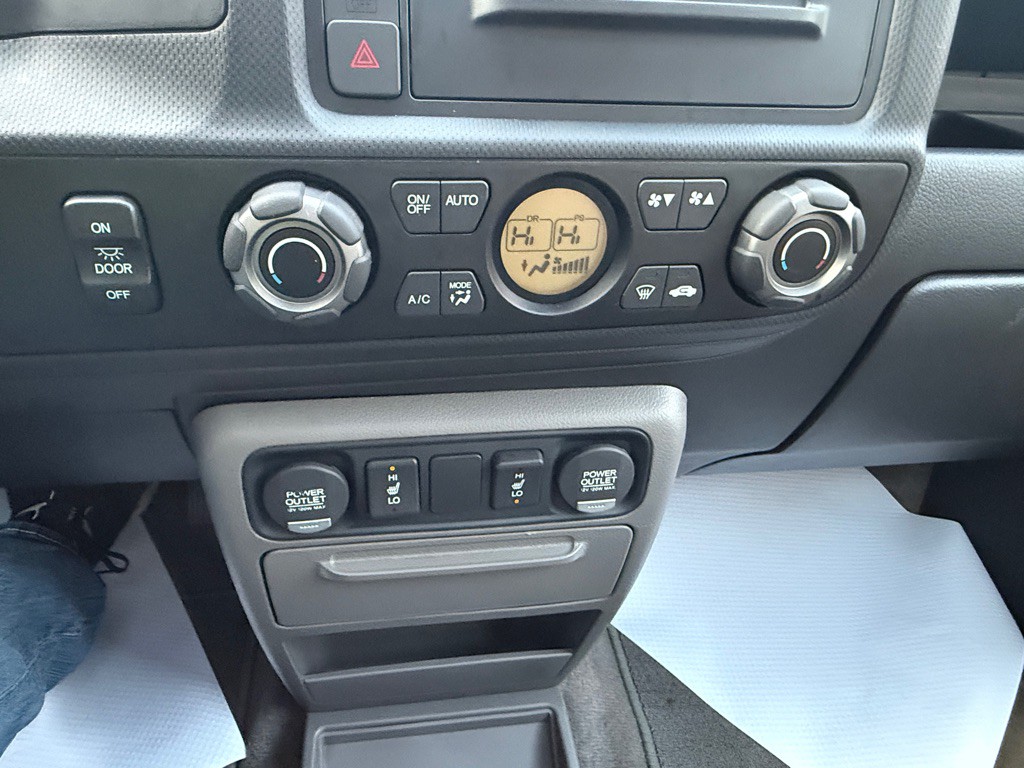 2014 Honda Ridgeline Image 23