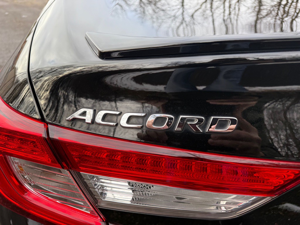 2018 Honda Accord Image 10